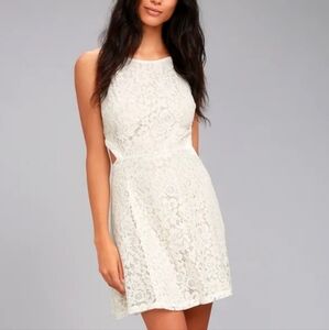 LULU'S Elegant Lace Sleeveless Halter Dress With Back Cutout - Cream SIZE LARGE